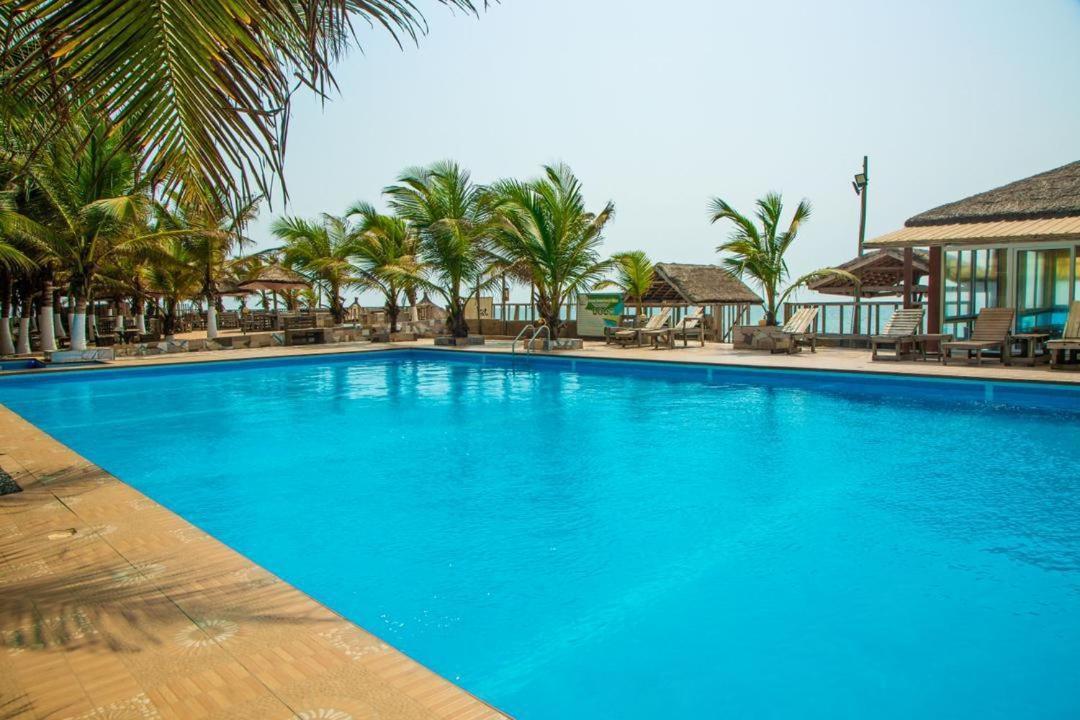 Ocean Green Beach Resort Prampram Ngoại thất bức ảnh