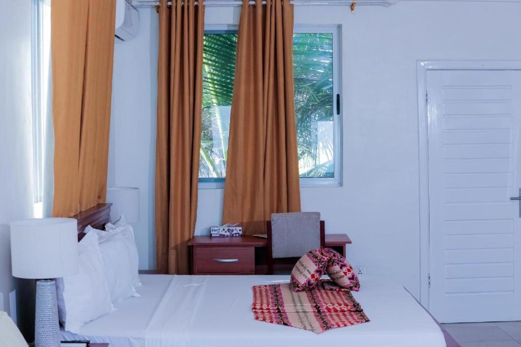 Ocean Green Beach Resort Prampram Ngoại thất bức ảnh